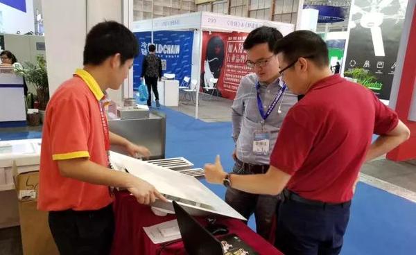 皇家空調(diào) 2018“西部制冷展” 圓滿落幕 皇家空調(diào) 2018“西部制冷展” 圓滿落幕