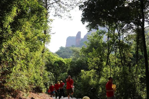 皇家空調(diào)丨2018年綠色健康行，歡樂在進(jìn)行--韶關(guān)丹霞山三天游