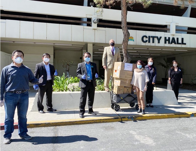 助力抗疫 美國(guó)皇家在行動(dòng)